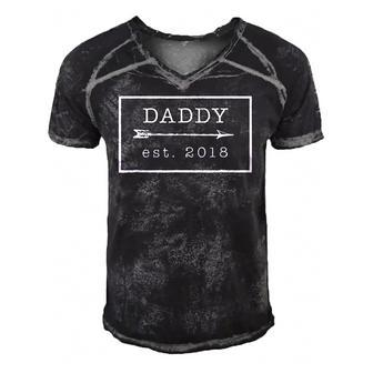 Gift For First Fathers Day New Dad To Be From 2018 Ver2 Men's Short Sleeve V-neck 3D Print Retro Tshirt