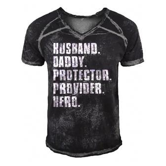 Husband Daddy Protector Provider Hero Fathers Day Daddy Day Men's Short Sleeve V-neck 3D Print Retro Tshirt | Mazezy