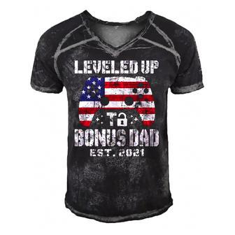 Leveled Up To Daddy Bonus Dad Est 2021 Unlocked Fathers Day Men's Short Sleeve V-neck 3D Print Retro Tshirt | Mazezy