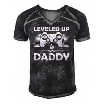 Mens Leveled Up To Dad 2021 Funny Dad To Be Daddy 2021 Ver2 Men's Short Sleeve V-neck 3D Print Retro Tshirt | Mazezy