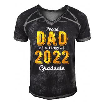 Mens Proud Dad Of A Class Of 2022 Graduate Daddy Senior 22 Gift Men's Short Sleeve V-neck 3D Print Retro Tshirt | Mazezy