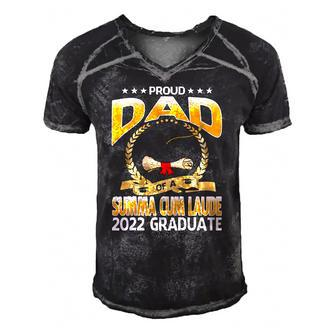 Proud Dad Of A Summa Cum Laude 2022 Graduate Men's Short Sleeve V-neck 3D Print Retro Tshirt | Mazezy