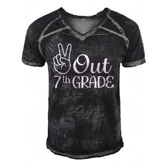 Summer Last Day Of School Graduation Peace Out 7Th Grade Men's Short Sleeve V-neck 3D Print Retro Tshirt | Mazezy