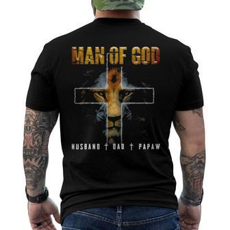Man Of God Husband Dad Papaw Christian Men's Back Print T-shirt | Mazezy