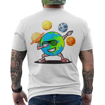 Dabbing Earth Day Men's Crewneck Short Sleeve Back Print T-shirt | Favorety DE