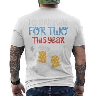 Drinking For Two 4Th Of July Pregnancy Announcement Dad Men Men's T-shirt Back Print - Seseable