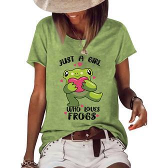 Cute Frog Just A Girl Who Loves Frogs Funny Frog Lover Gift For Girl Frog Lover Women's Short Sleeve Loose T-shirt | Favorety
