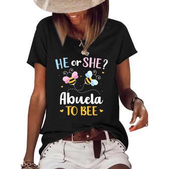 Womens Gender Reveal He Or She Abuela Matching Family Baby Party Women's Short Sleeve Loose T-shirt | Mazezy