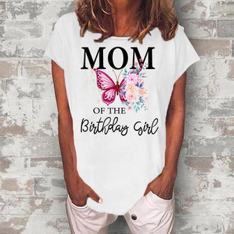 Mom 1St First Birthday Matching Family Butterfly Floral Women's Loosen T-shirt - Seseable