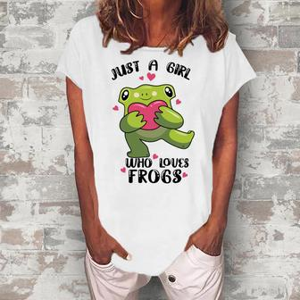 Cute Frog Just A Girl Who Loves Frogs Funny Frog Lover Gift For Girl Frog Lover Women's Loosen Crew Neck Short Sleeve T-Shirt | Favorety
