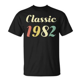 Classic 1982 Birthday Unisex T-Shirt - Seseable