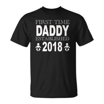 Fathers Day New Daddy First Time Dad Gift Idea Unisex T-Shirt | Mazezy