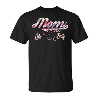 Mom Est 2022 Luke Emily Rainbow Unisex T-Shirt | Favorety AU