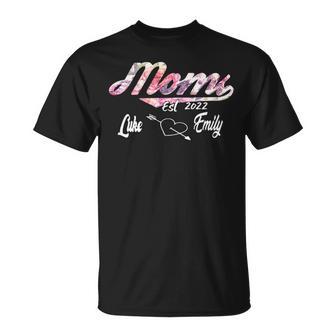 Mom Est Unisex T-Shirt | Favorety