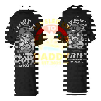 Promoted To Daddy Est 2022 Leveled Up To Daddy Dad T-shirt - Thegiftio UK