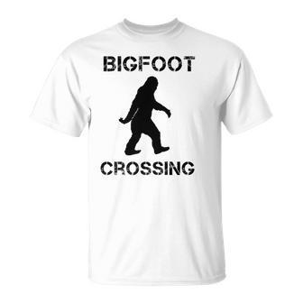 Bigfoot Crossing Sasquatch Hunting Believers T-shirt - Thegiftio UK
