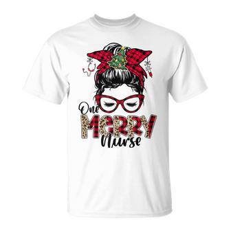 One Merry Nurse Messy Bun Tee Christmas Scrubs For Nurses Unisex T-Shirt | Favorety UK