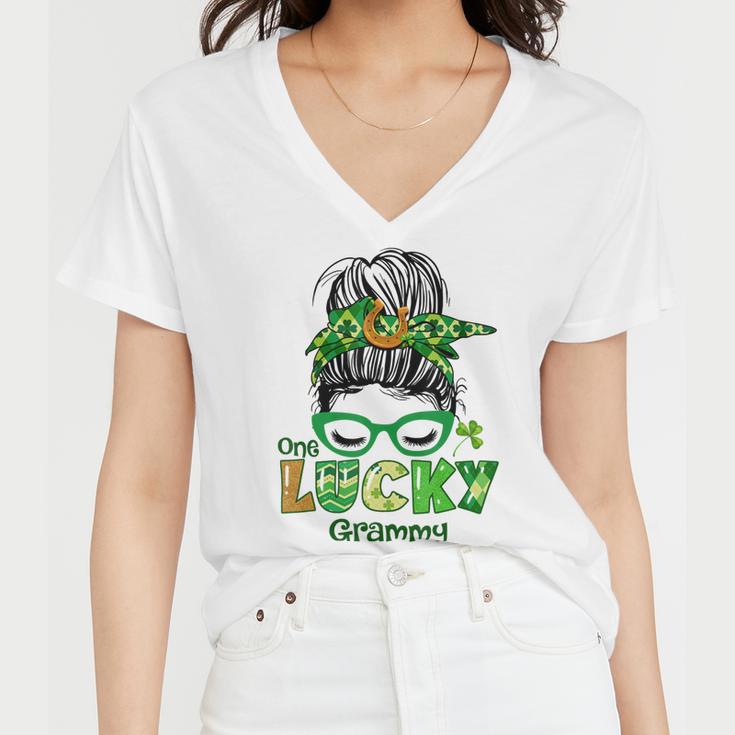 One Lucky Grammy Messy Bun Leopard St Patricks Day Women V-Neck T-Shirt