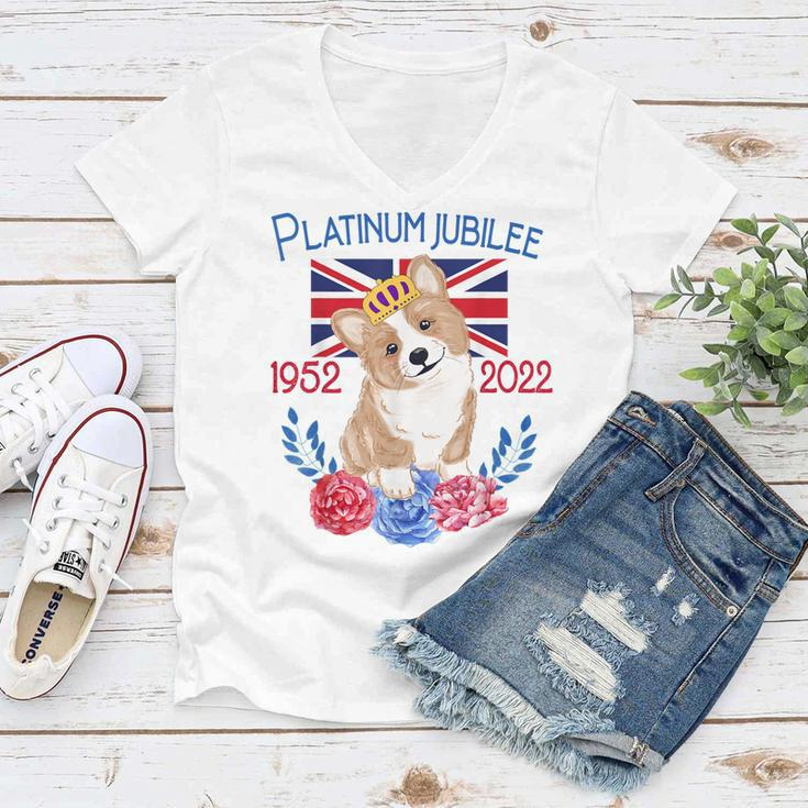 Queens Platinum Jubilee 2022 British Monarch Queen Corgi Women V-Neck T-Shirt