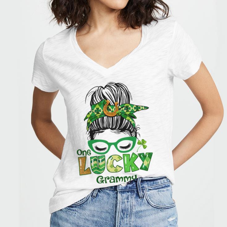 One Lucky Grammy Messy Bun Leopard St Patricks Day Women V-Neck T-Shirt