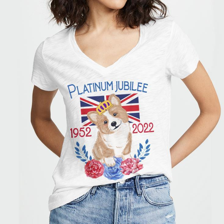 Queens Platinum Jubilee 2022 British Monarch Queen Corgi Women V-Neck T-Shirt