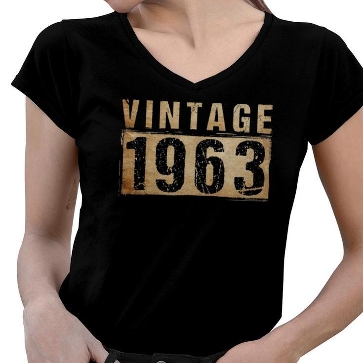 59 Years Old Vintage 1963 59Th Birthday Decoration Men Women Women V-Neck T-Shirt