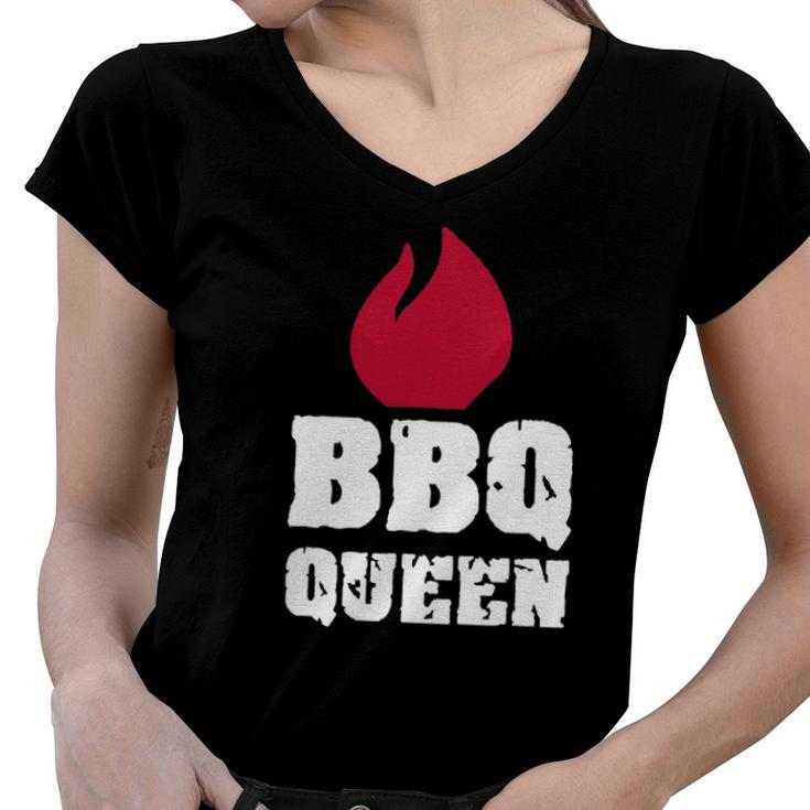 Bbq Queen Vintage Bbq Lover Women V-Neck T-Shirt