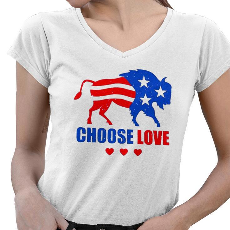 2022 Choose Love Buffalo Give Hope And Share Grief Heart Women V-Neck T-Shirt