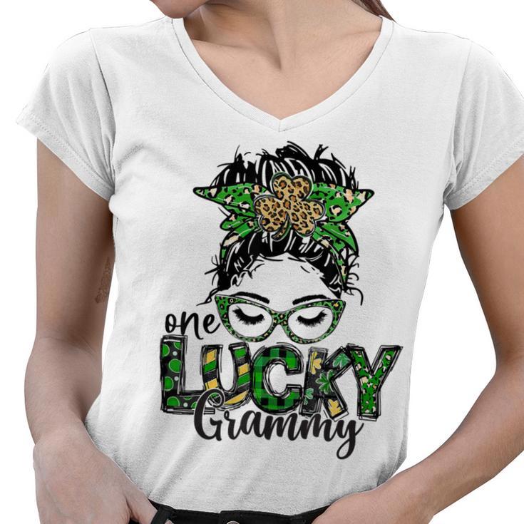 One Lucky Grammy St Patricks Day Messy Bun Leopard Women V-Neck T-Shirt