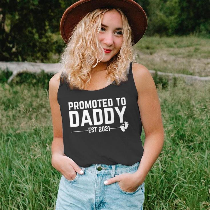 Promoted To Daddy 2021 For First Time Fathers New Dad Unisex Tank Top