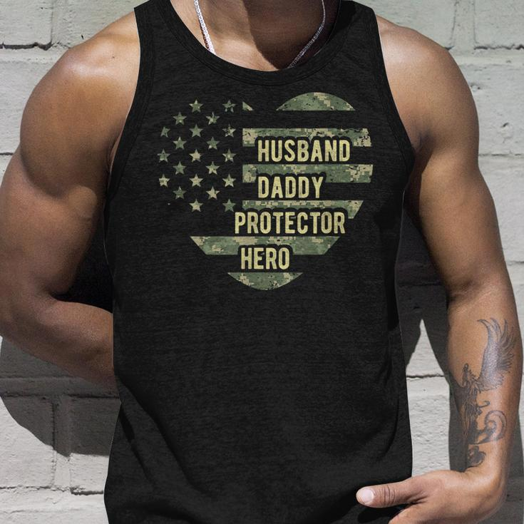 Mens Mens Husband Daddy Protector Heart Camoflage Fathers Day Tank Top Gifts for Him