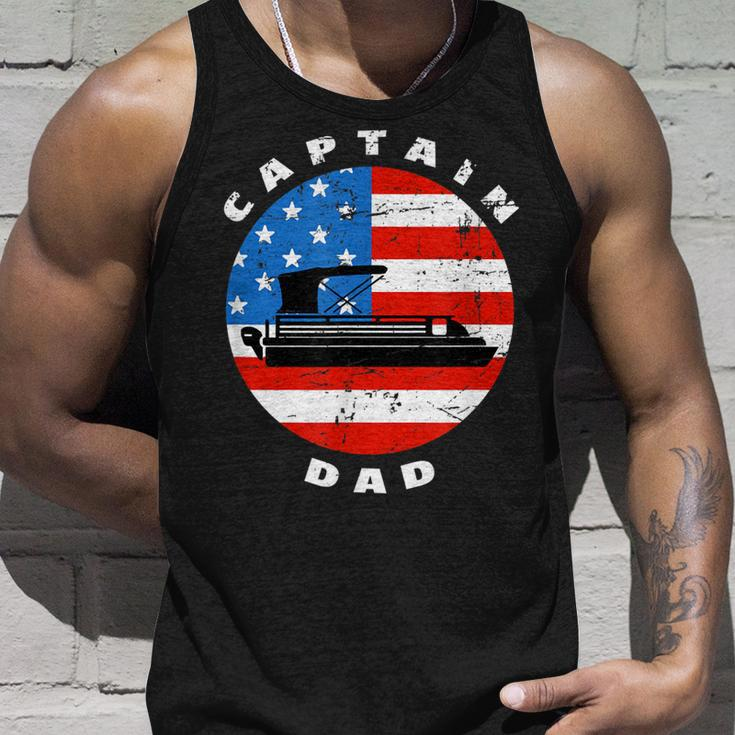 Mens Captain Dad Pontoon Boat Retro Us Flag 4Th Of July Boating Unisex Tank Top Gifts for Him