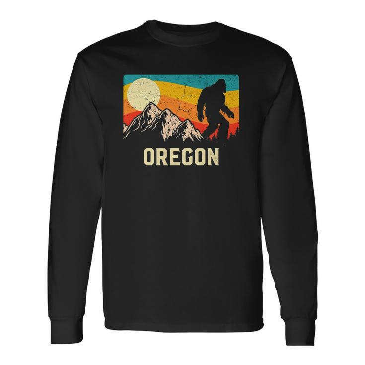 Oregon Bigfoot Sasquatch Mountains Retro Hiking Long Sleeve T-Shirt T-Shirt