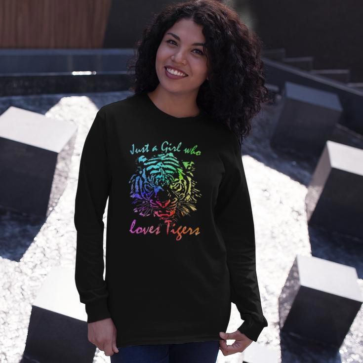 Just A Girl Who Loves Tigers Retro Vintage Rainbow Graphic Long Sleeve T-Shirt T-Shirt Gifts for Her