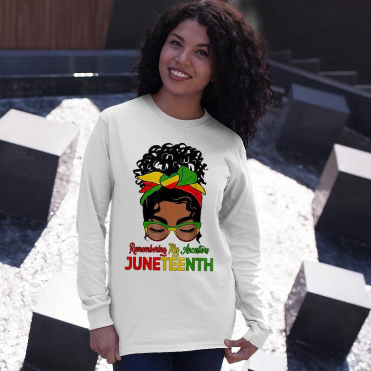 Remembering My Ancestors Juneteenth Black Messy Bun Long Sleeve T-Shirt Gifts for Her