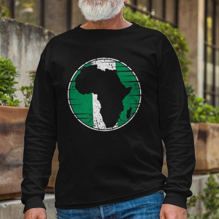 Africa Vintage Retro Map Nigeria Nigerian Flag Long Sleeve T-Shirt Gifts for Old Men