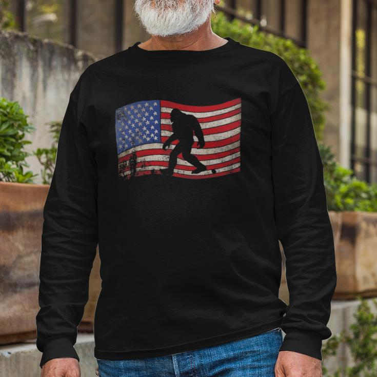 Bigfoot American Flag Sasquatch 4Th July Long Sleeve T-Shirt T-Shirt Gifts for Old Men