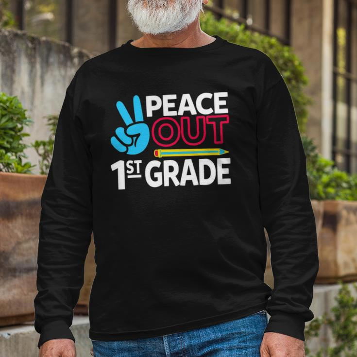 Peace Out 1St Grade Last Day Of School Teacher Girl Boy Long Sleeve T-Shirt T-Shirt Gifts for Old Men