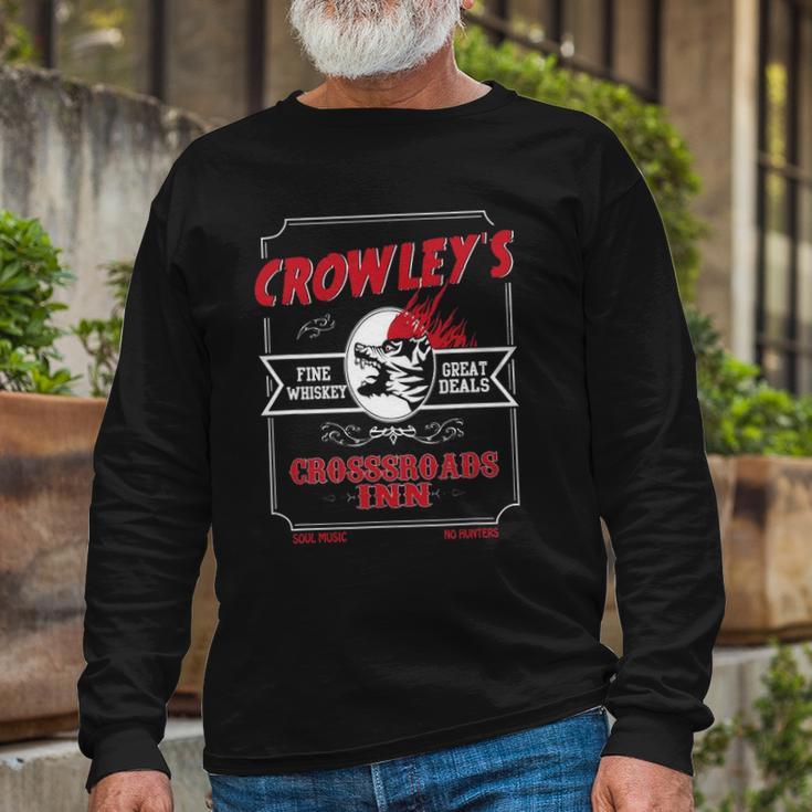 Retro Crowleys Crossroads Dive Bar Long Sleeve T-Shirt T-Shirt Gifts for Old Men
