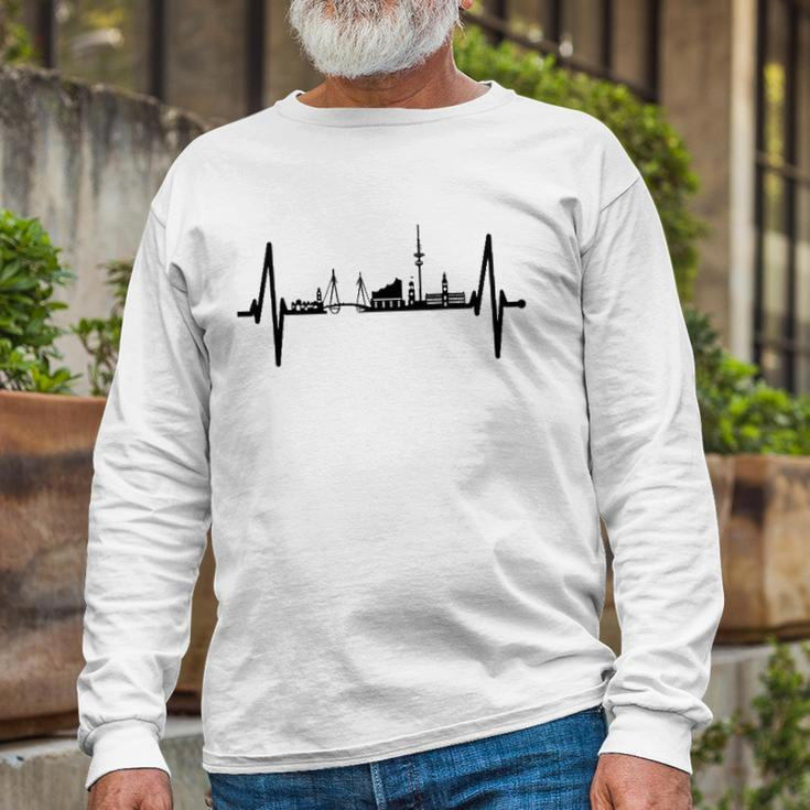 Hamburg Skyline Heartbeat Germany Lover I Love Hamburg Long Sleeve T-Shirt T-Shirt Gifts for Old Men