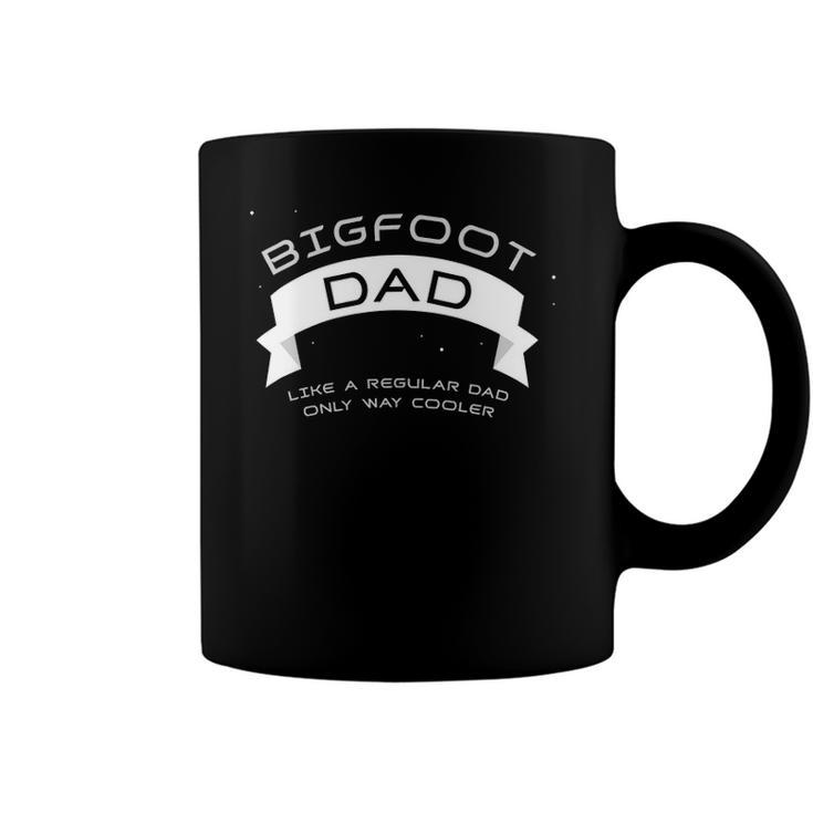 Mens Bigfoot Dad  Cute Fathers Day Gift Coffee Mug
