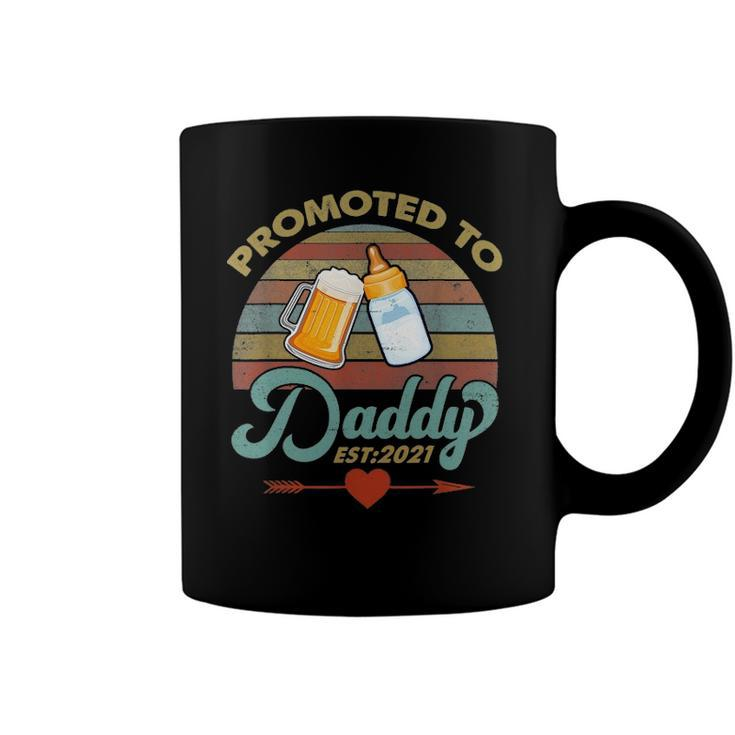 Promoted To Daddy Est 2021 Beer Dad Bottle Baby Shower Coffee Mug