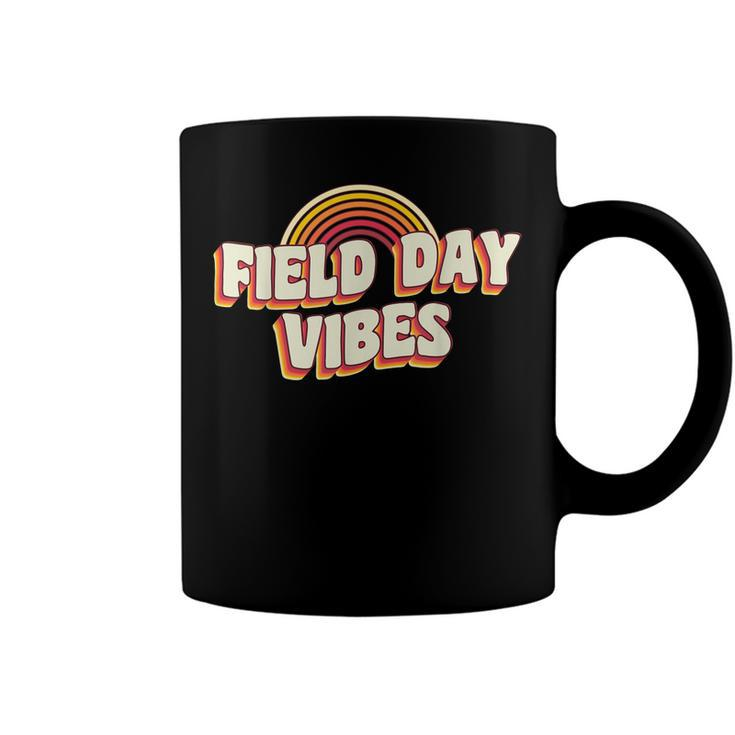 Teacher & Kids Last Day Of School Retro Its Field Day 2022  Coffee Mug