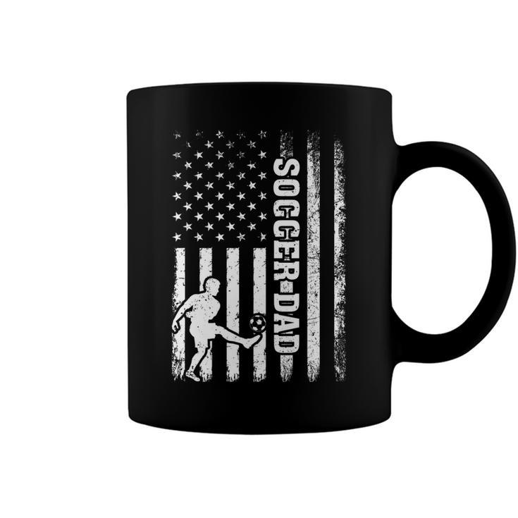 Vintage Soccer Lover American Flag Soccer Dad 4Th Of July   Coffee Mug