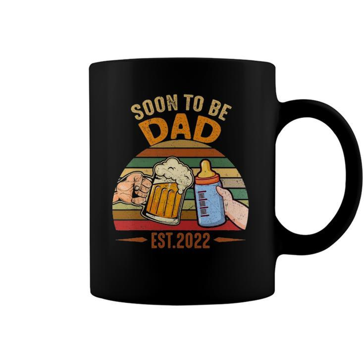 Vintage Soon To Be Dad 2022 Fathers Day Coffee Mug