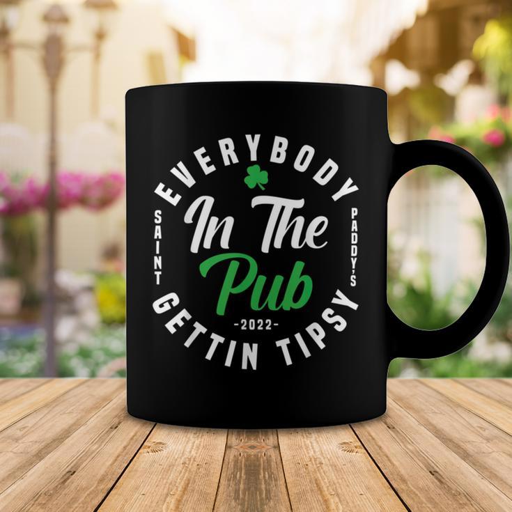 Everybody In The Pub Gettin Tipsy Coffee Mug Funny Gifts