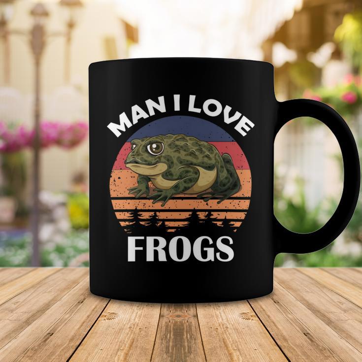 Man I Love Frogs Funny Retro Frog V2 Coffee Mug Funny Gifts