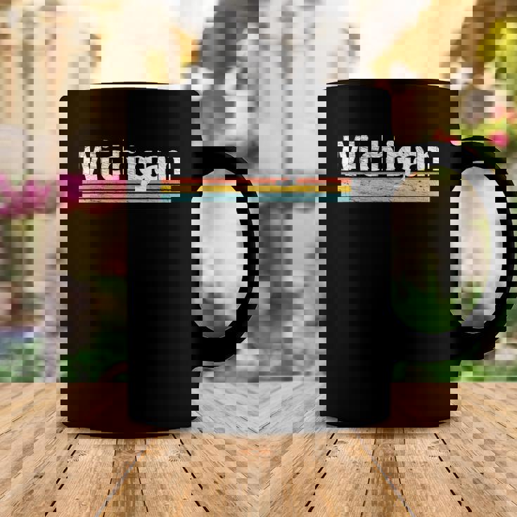 Michigan - Mi Vintage Worn Design - Retro Stripes Classic Coffee Mug Unique Gifts