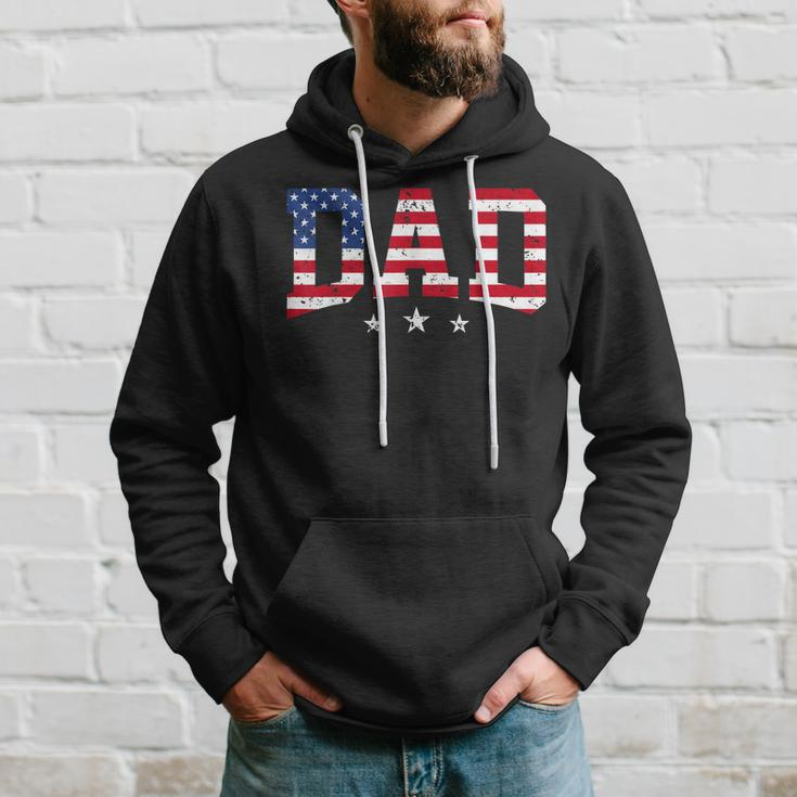 Mens Vintage Dad Fathers Day American Flag Usa Dad 4Th Of July Hoodie Gifts for Him