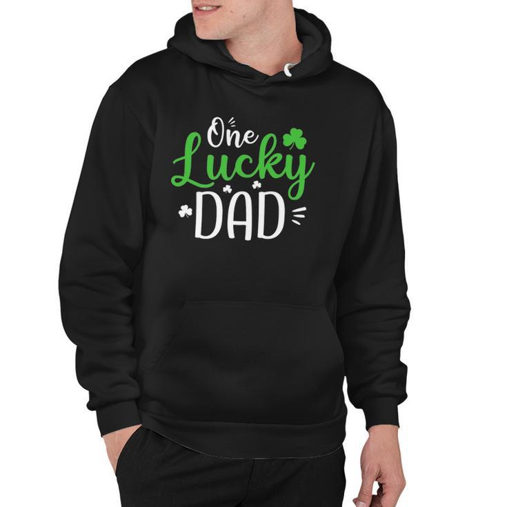 One Lucky Dad  St Patricks Day Funny Daddy Gifts Hoodie